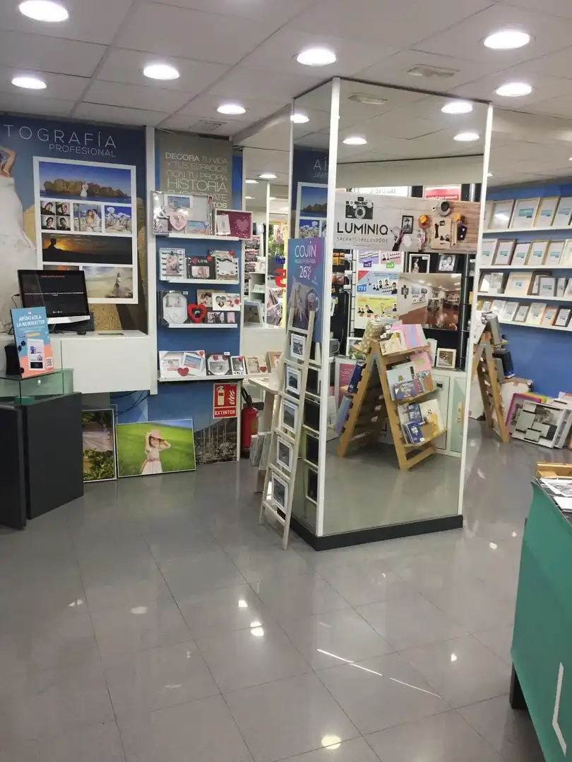 Local en venta en Dénia