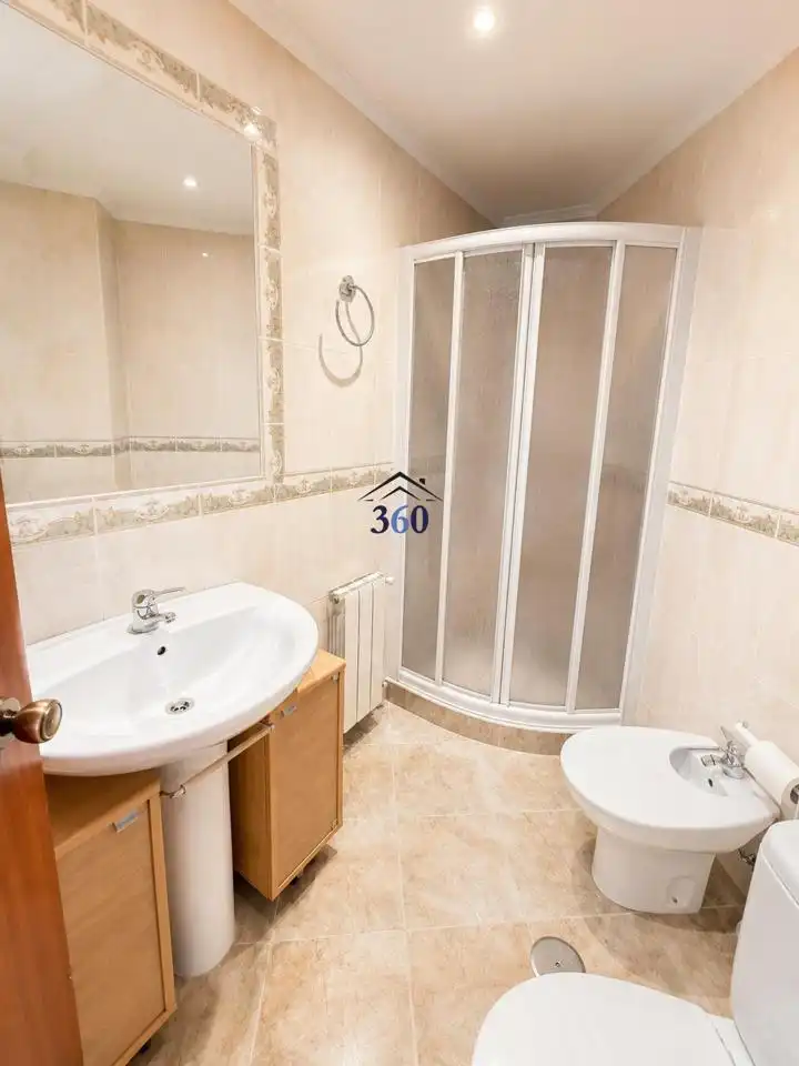 Baño de Piso en venta en Cáceres con Aire acondicionado, Terraza y Amueblado