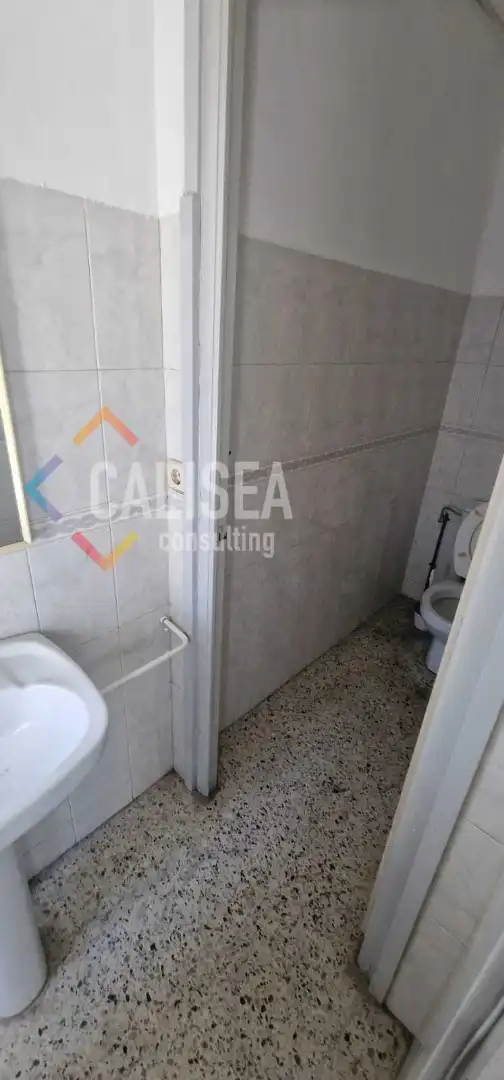 Industrial buildings for rent in Gràcia