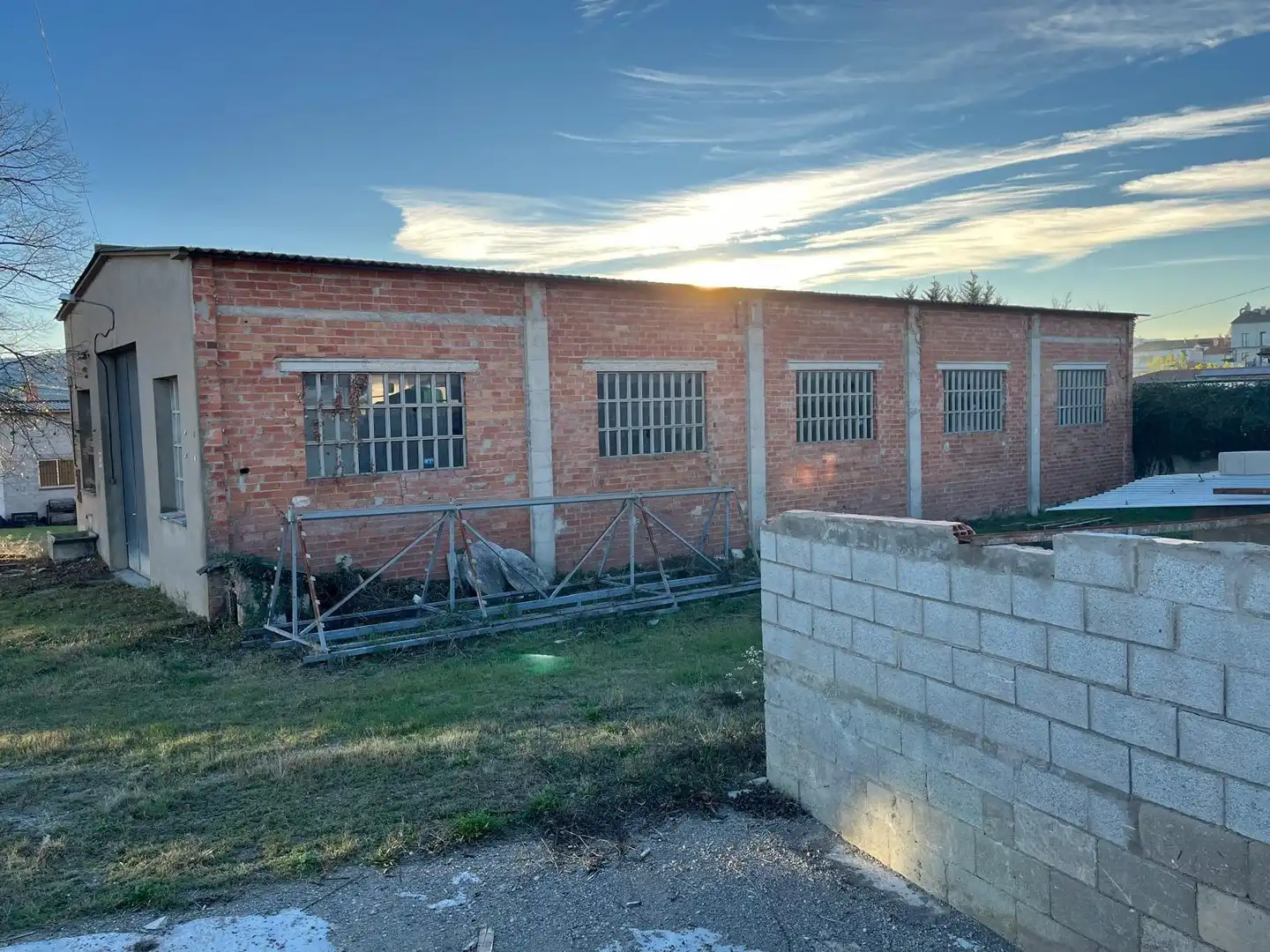 Exterior view of Industrial buildings for sale in Tortellà
