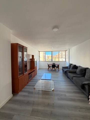 Piso en Alquiler en Calle de Joaquín Febrer Carbó en Estación - Universidad