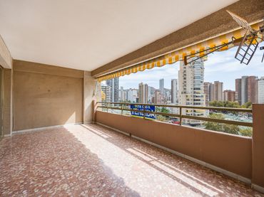 Flat with pool for sale in Playa de Levante