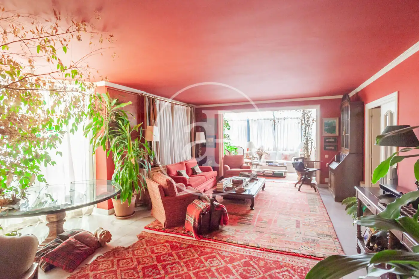 Sala d'estar de Casa adosada en venda en Las Rozas de Madrid amb Aire condicionat, Calefacció i Jardí privat
