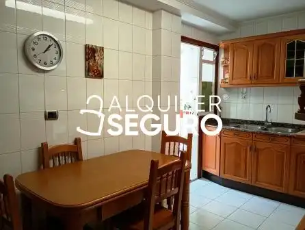 Cocina de Piso de alquiler en Culleredo con Calefacción, Terraza y Trastero