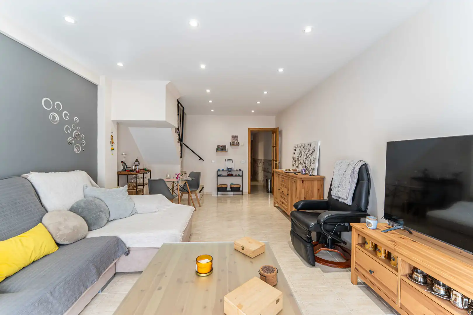 Duplexes for sale in Brunete  with Air Conditioner, Heating and Storage room