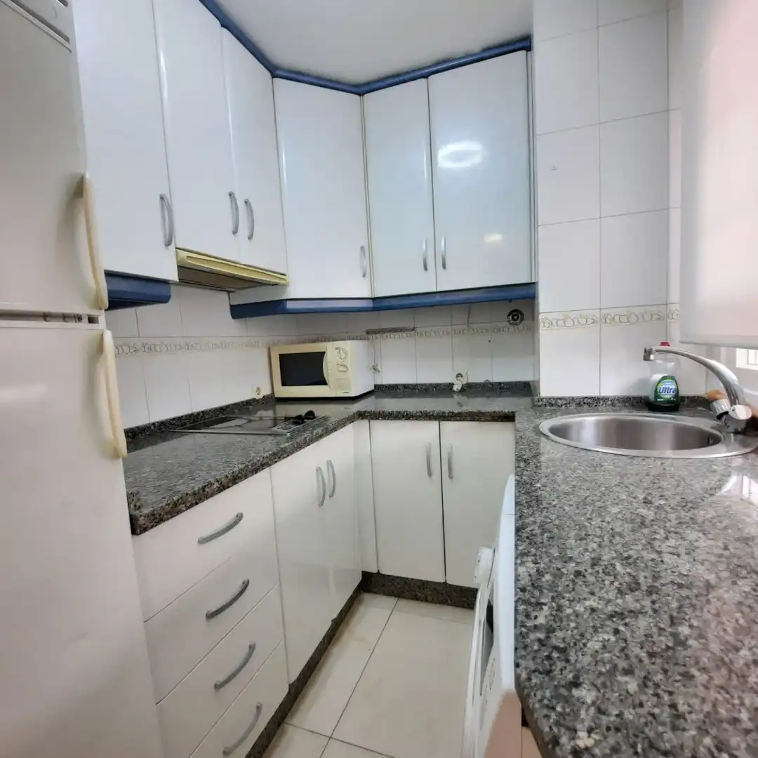 Cocina de Apartamento de alquiler en Badajoz con Aire acondicionado y Amueblado