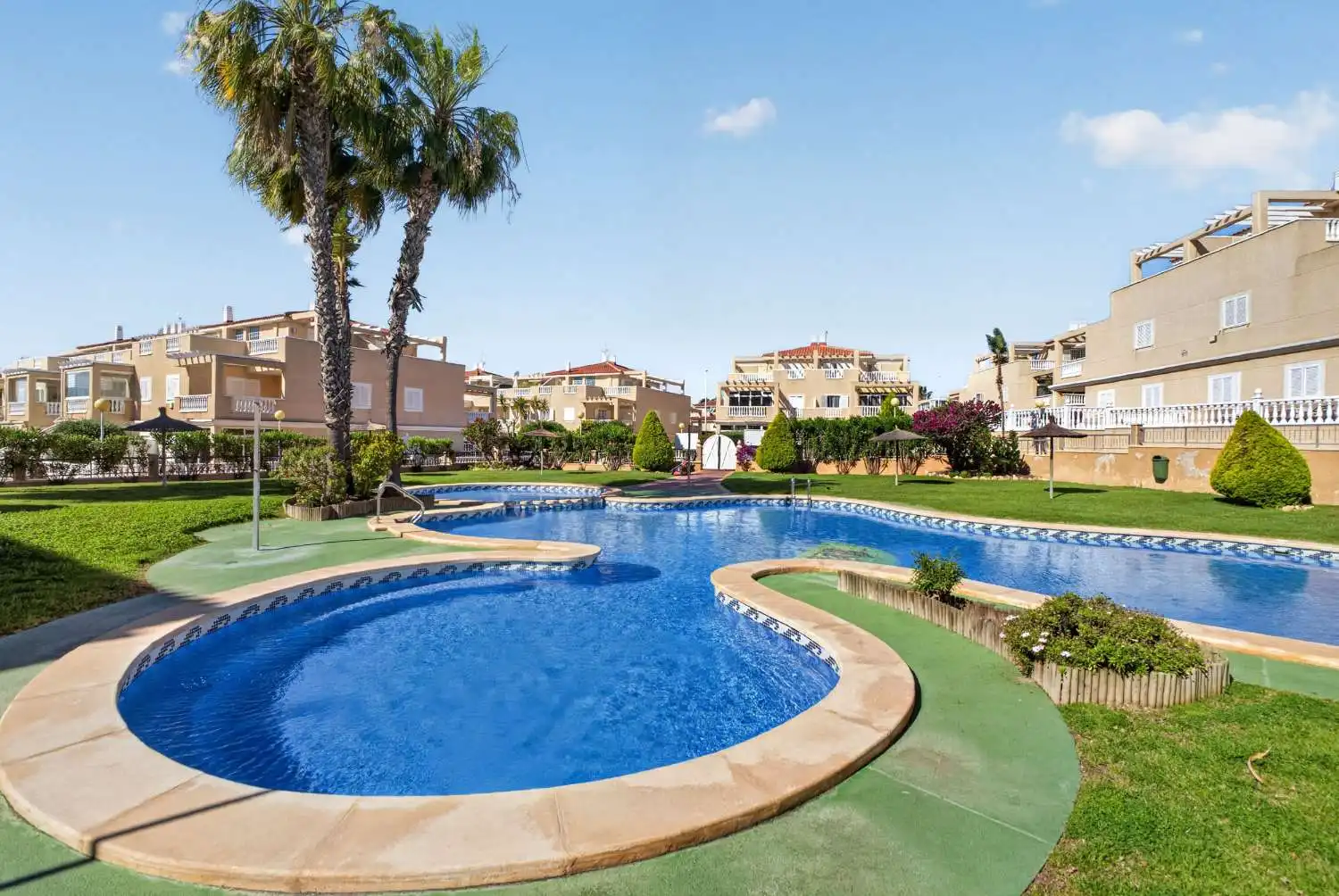 Piscina de Apartament en venda en Orihuela amb Aire condicionat, Calefacció i Terrassa