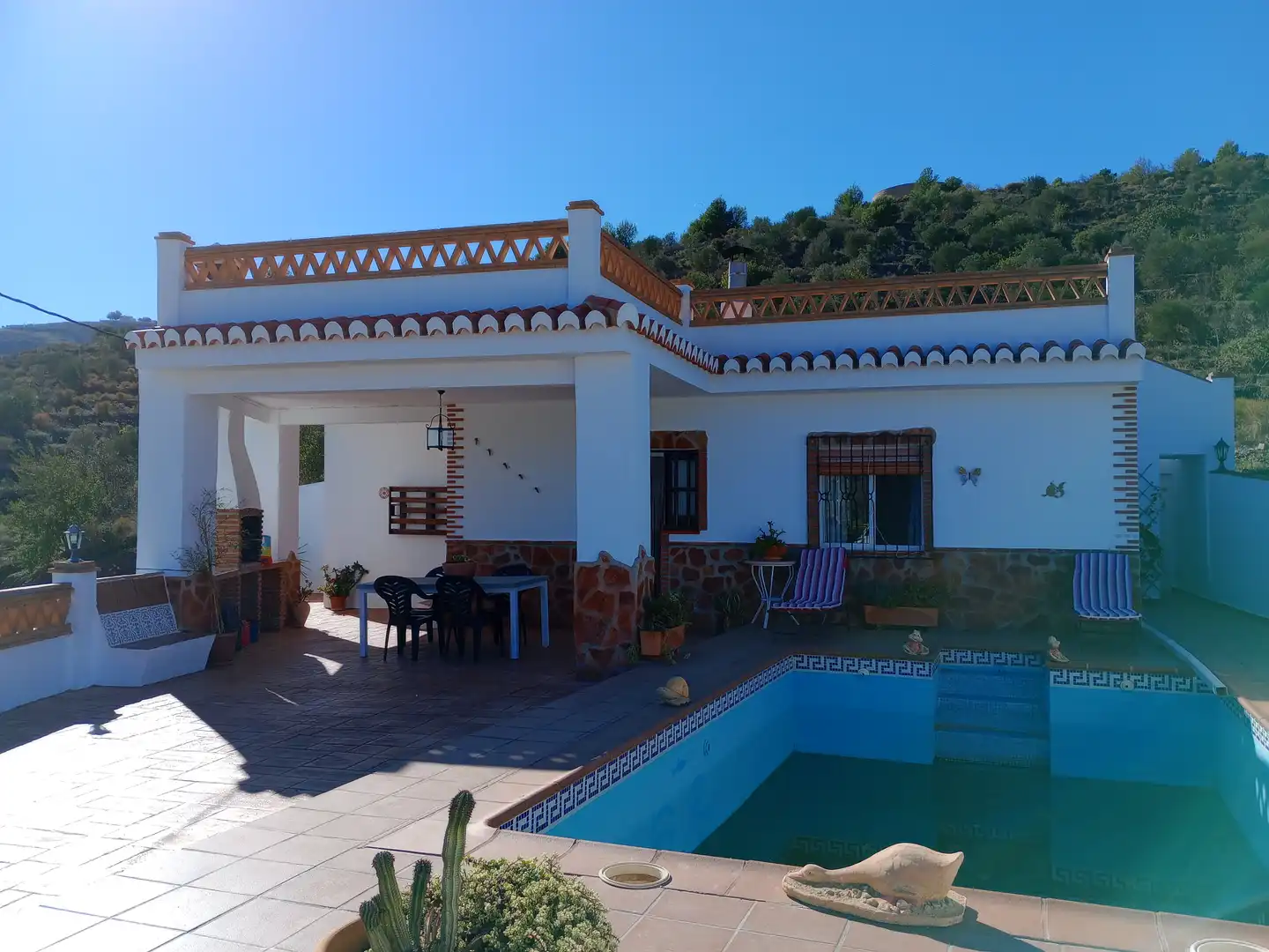 Casa rústica amb piscina en venda a Ítrabo
