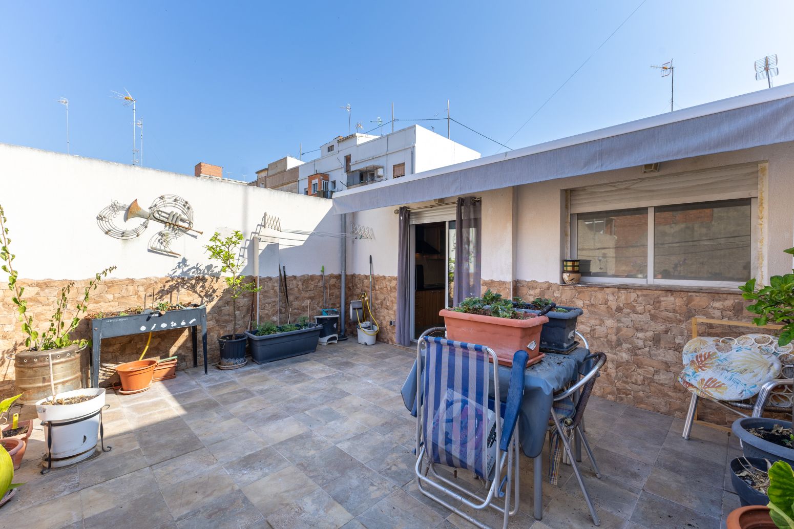 Terrassa de Casa adosada en venda en Sagunto / Sagunt amb Terrassa
