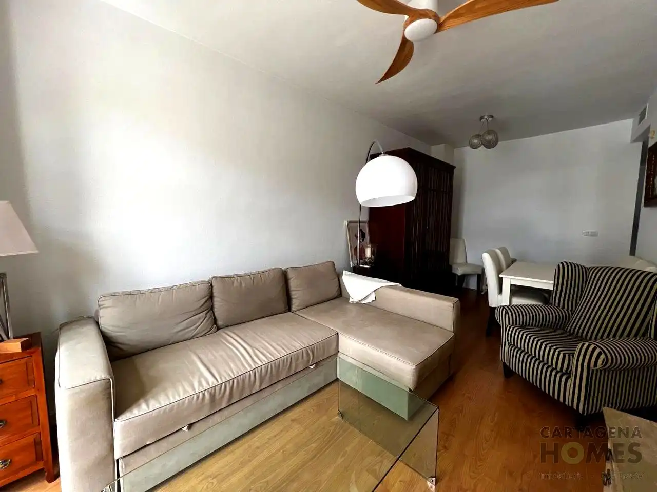 Sala de estar de Piso de alquiler en Cartagena con Calefacción, Parquet y Amueblado