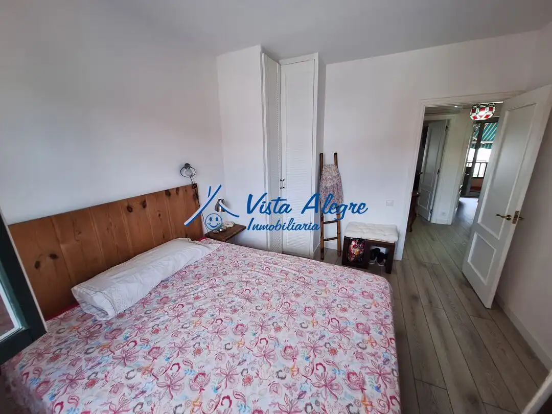 Schlafzimmer von Einfamilien-Reihenhaus zum Verkauf in Haro mit Klimaanlage, Heizung und Terrasse