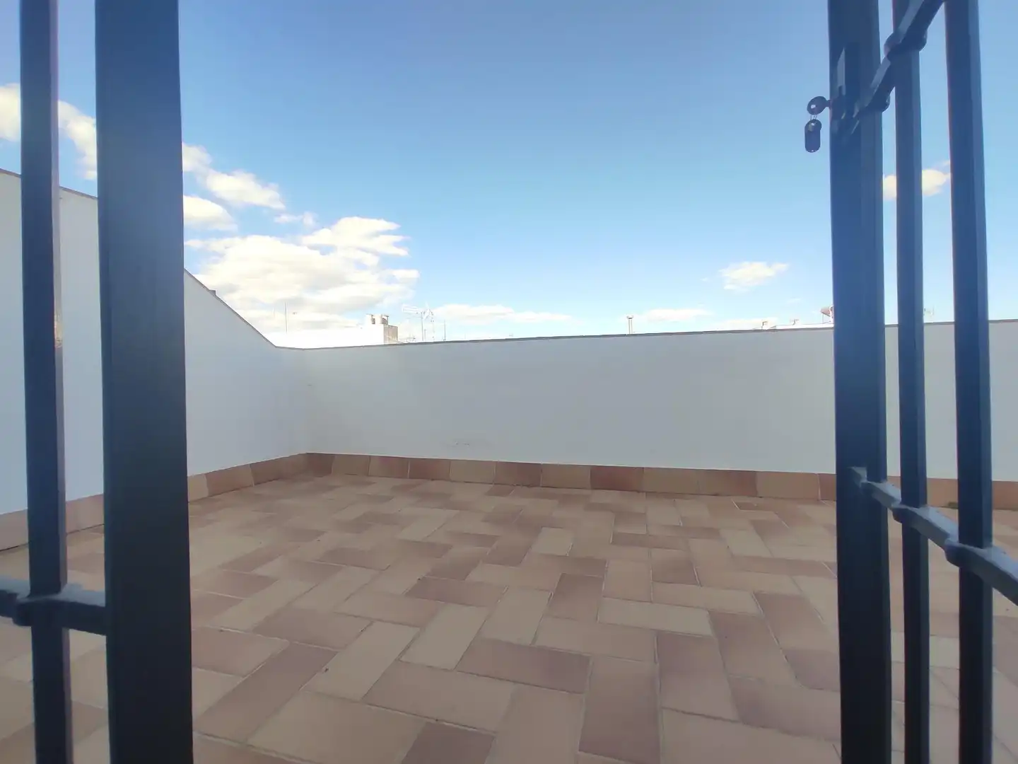 Terrace of Apartments for rent in Dos Hermanas  with Air Conditioner, Heating and Terrace