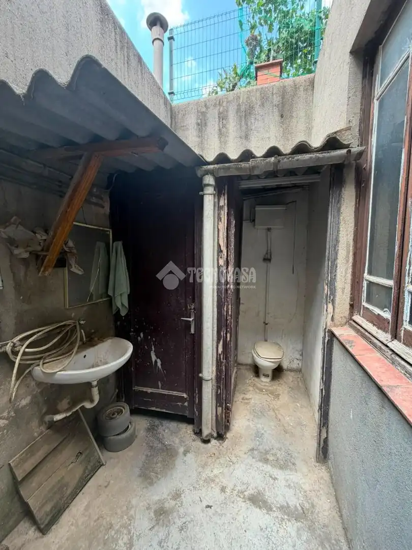 Bany de Casa adosada en venda en Sant Feliu de Llobregat