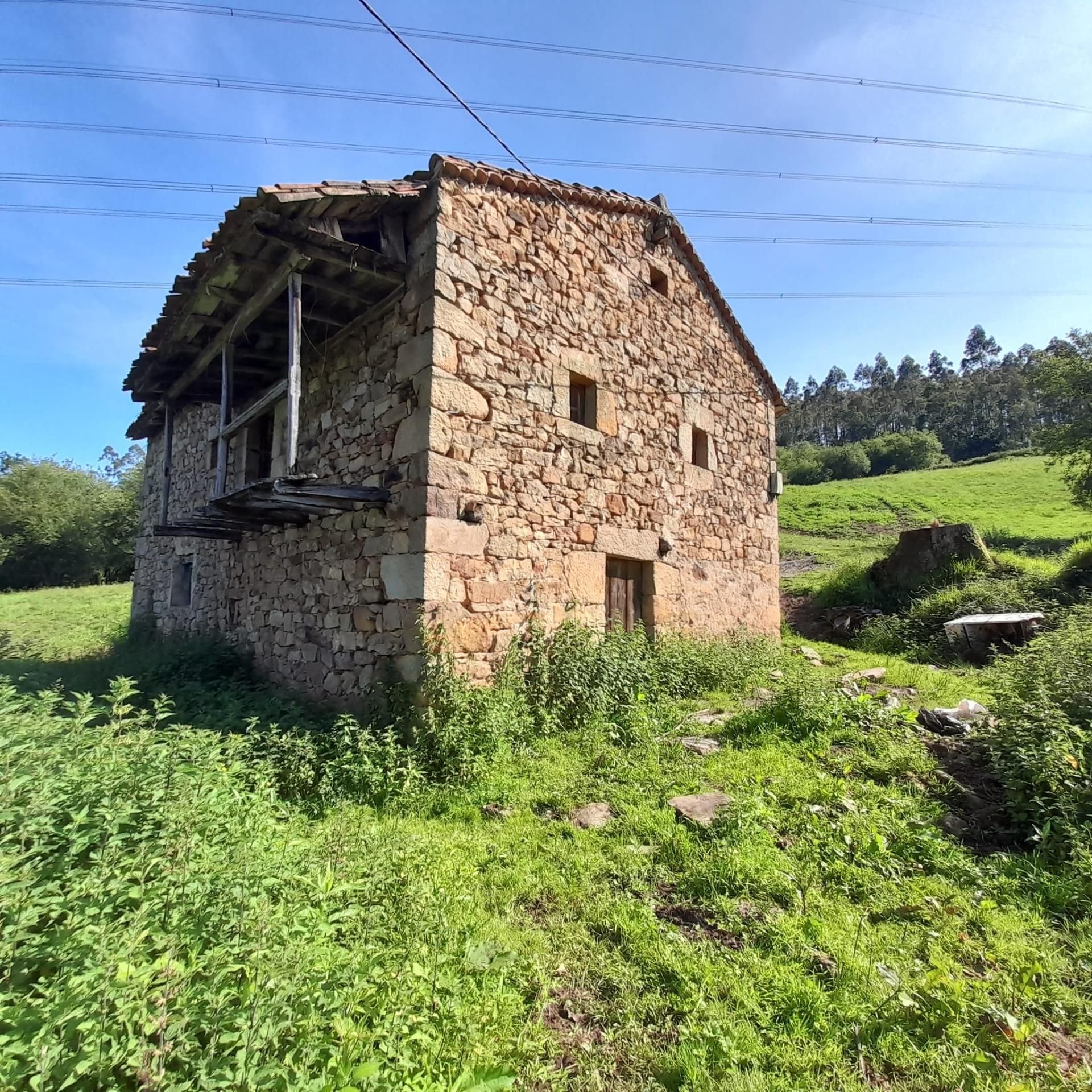 Vista exterior de Finca rústica en venda en Penagos amb Jardí privat