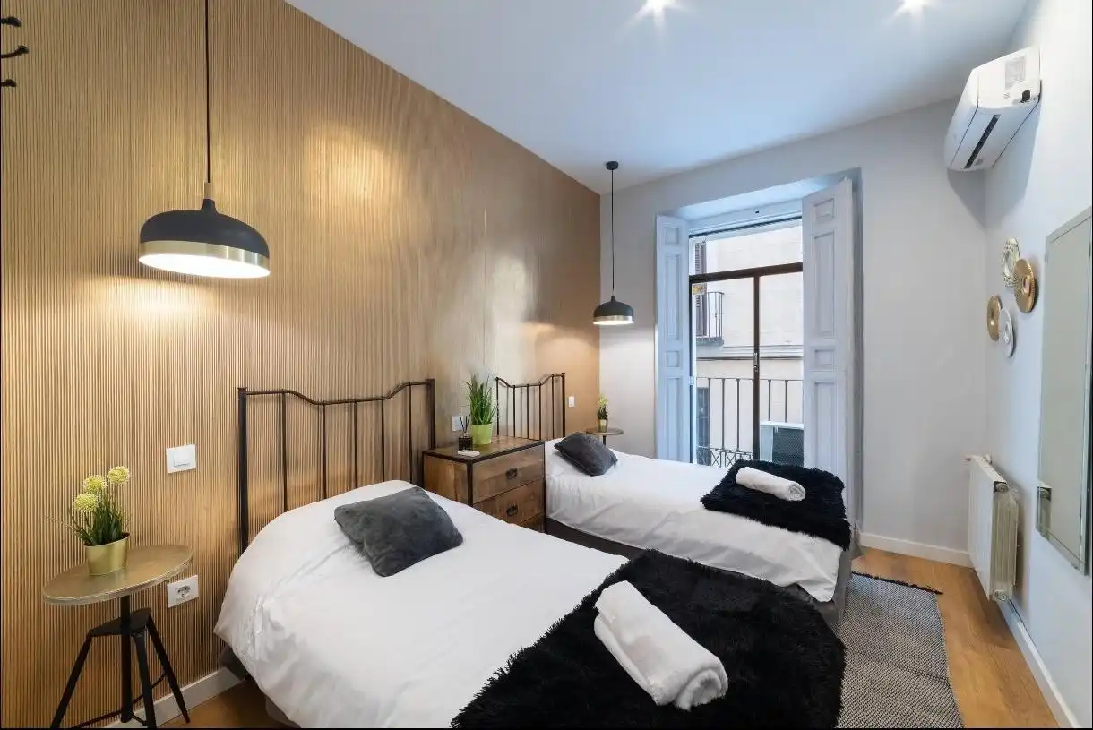 Habitación de Apartamento en venta en Madrid con Aire acondicionado, Calefacción y Trastero