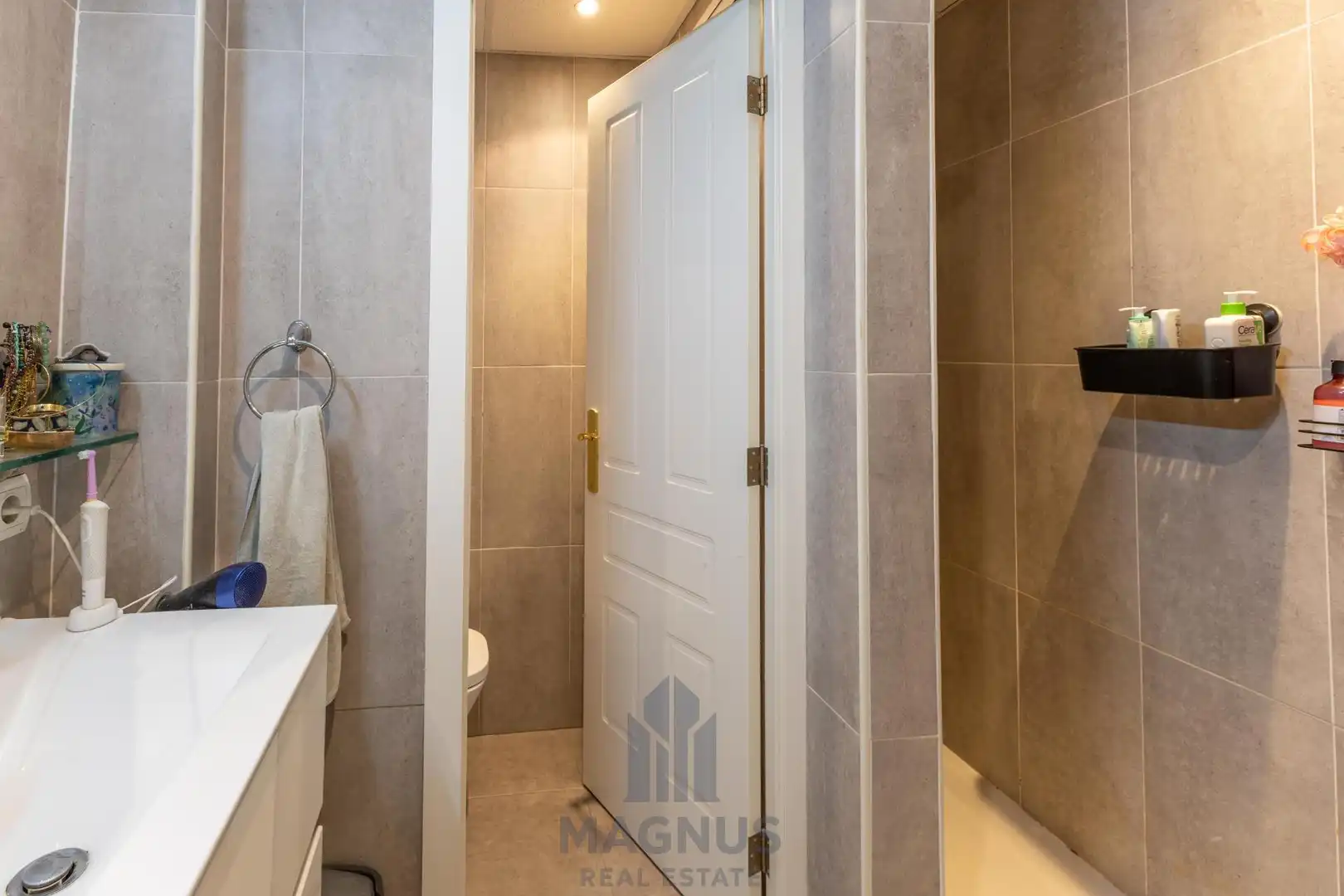 Piso en venta en Plaza ARTUR PIERA, Nou Moles