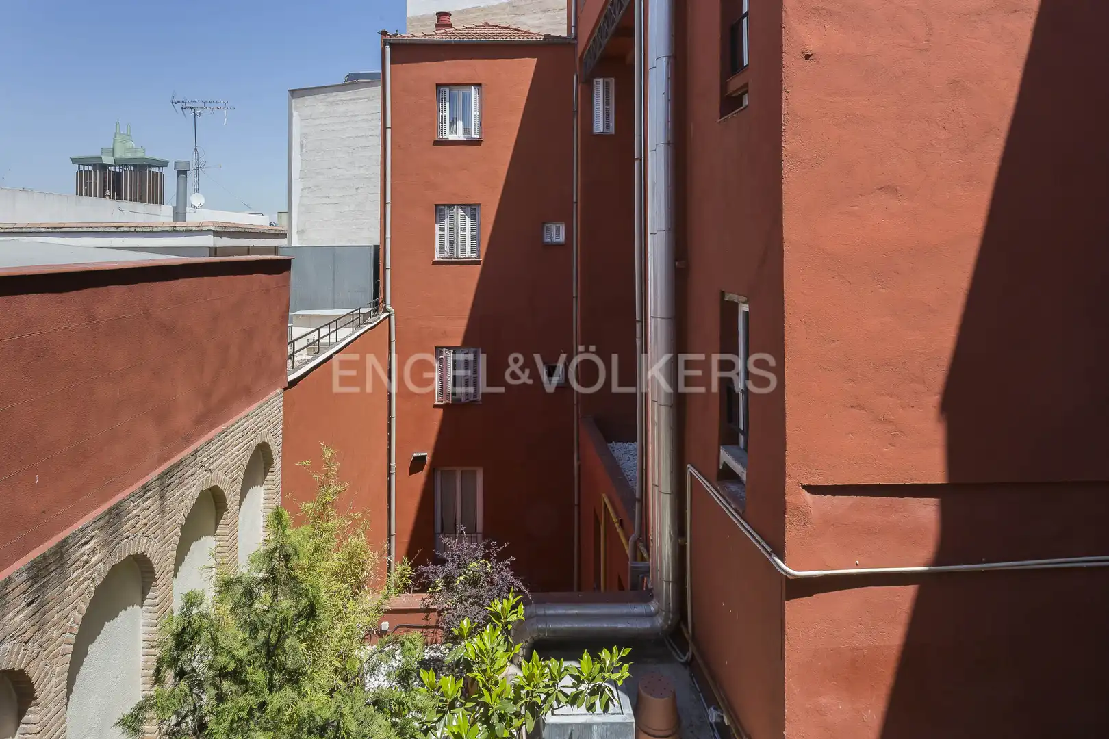Exterior view of Flat for rent in Madrid  with Air Conditioner, Heating and Parquet flooring