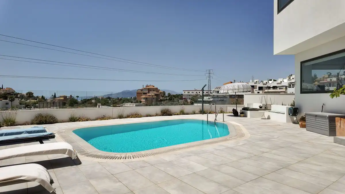 Piscina de Casa o chalet en venta en Málaga con Aire acondicionado, Calefacción y Piscina