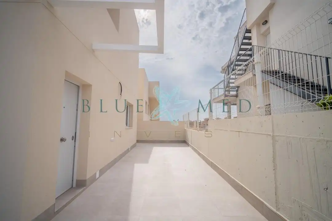 Duplex con piscina in vendita a Calle EMBARCACIÓN COLUMBRETES, imagen 6