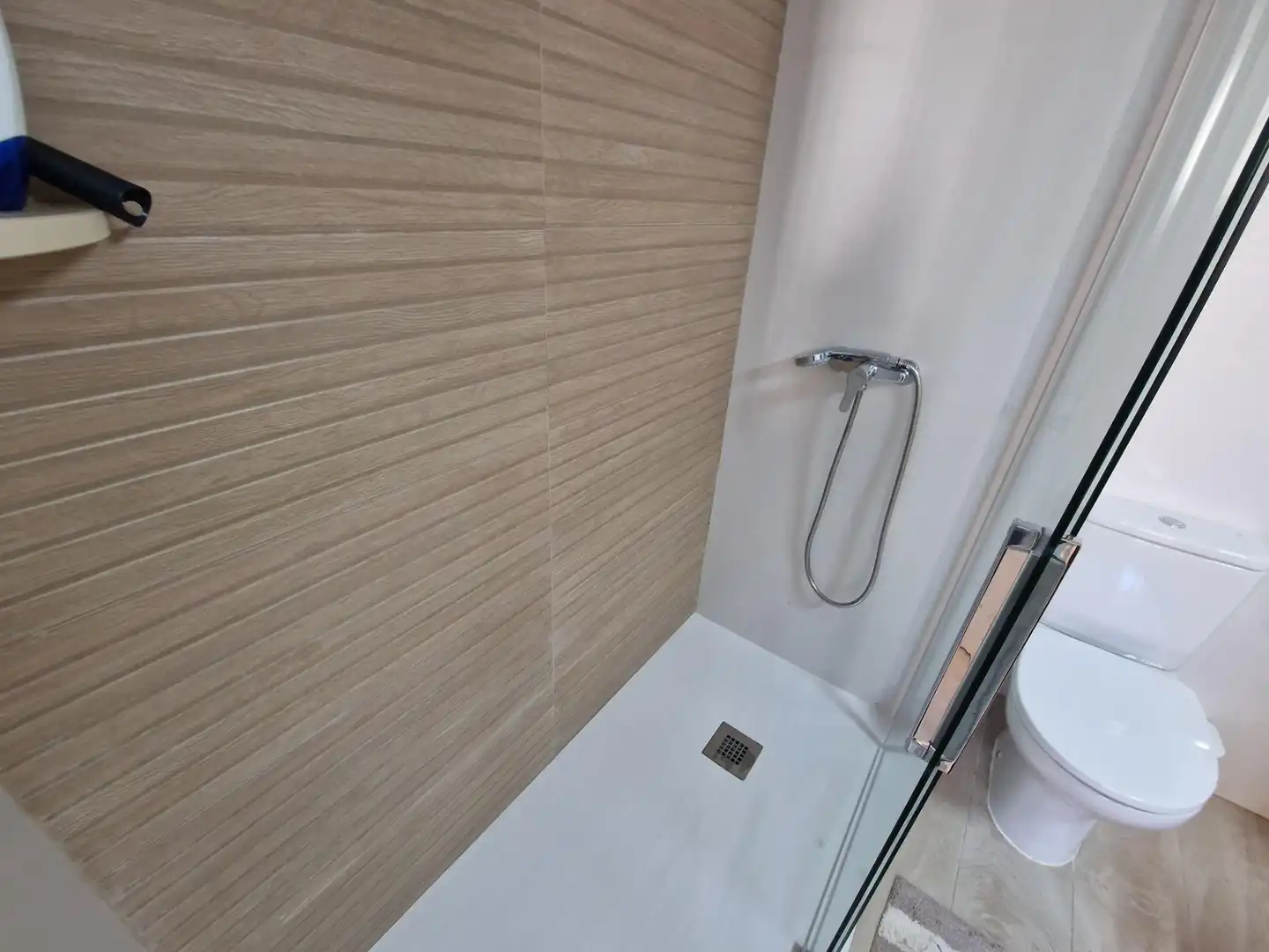 Badezimmer von Erdgeschoss zur Miete in Águilas mit Klimaanlage, Möbliert und Alarm