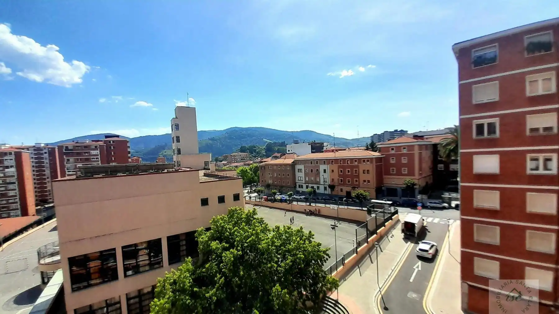 Vista exterior de Piso en venta en Bilbao  con Calefacción y Terraza