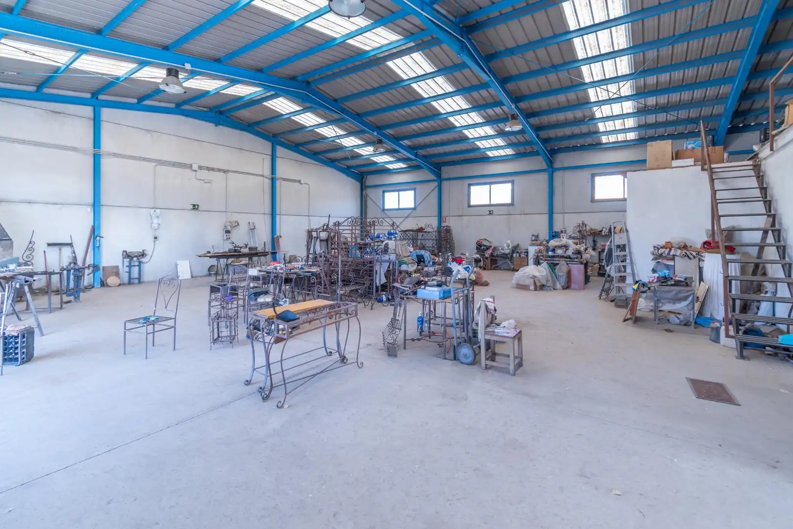 Nave industrial en venta en Cogollos de Guadix