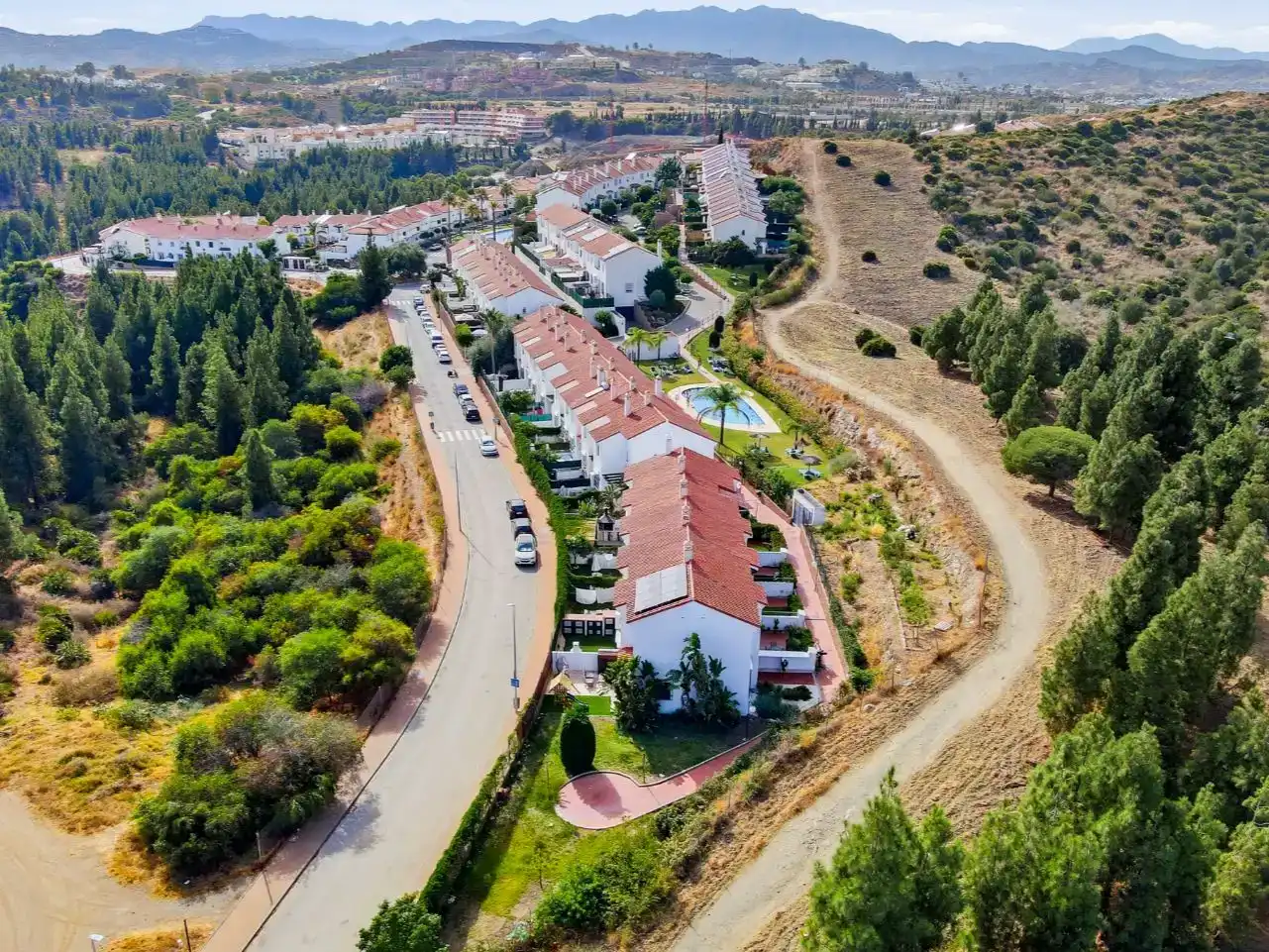 Vista exterior de Pis en venda en Mijas amb Aire condicionat i Piscina