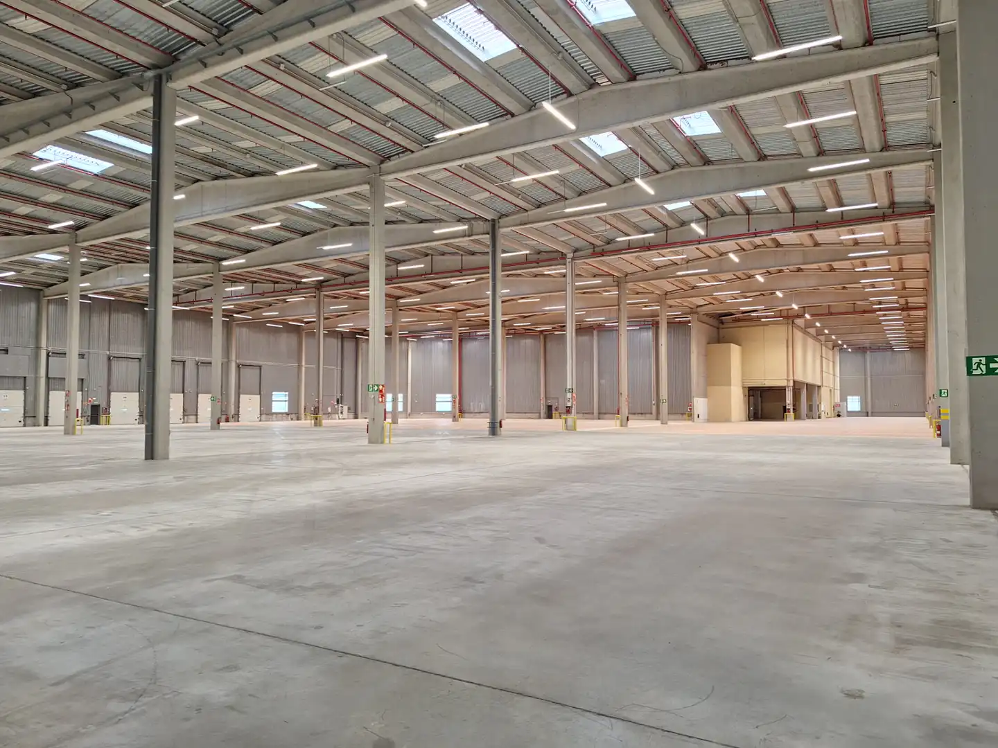 Nau industrial de lloguer a Calle la Lobera 25, imagen 6