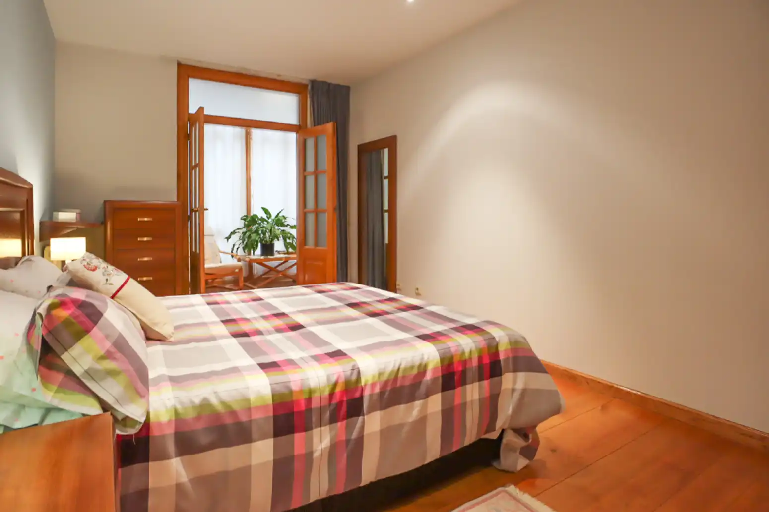 Bedroom of Flat for sale in Oviedo   with Heating, Parquet flooring and Terrace