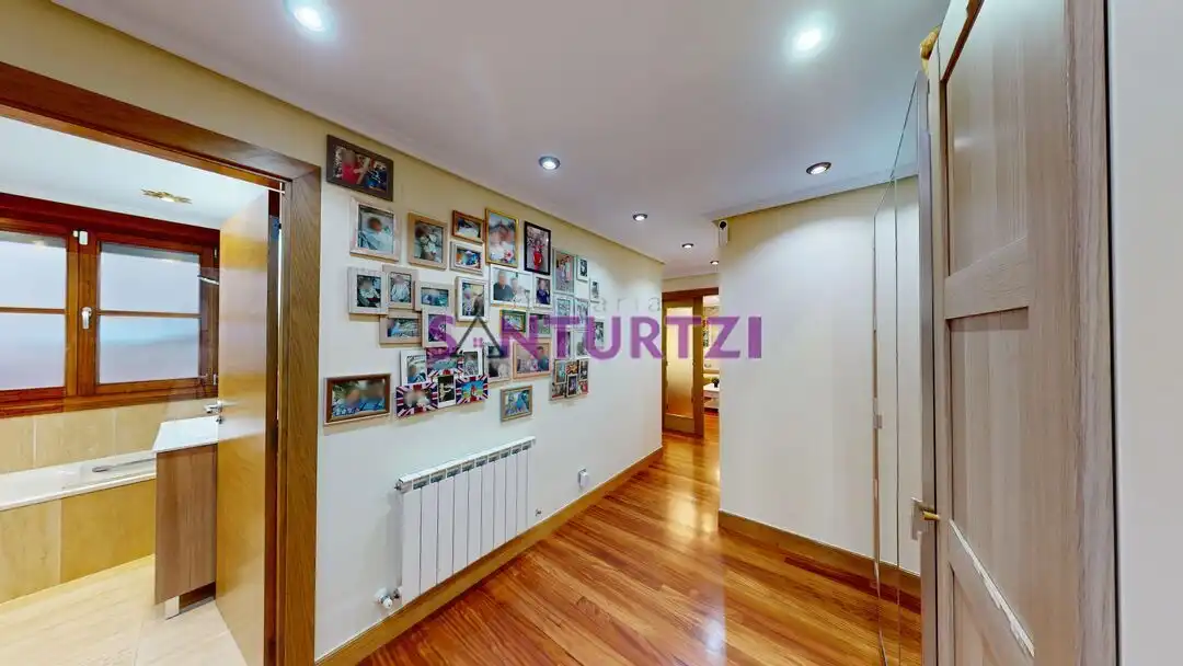 Piso en venta en Santurtzi  con Calefacción, Terraza y Trastero