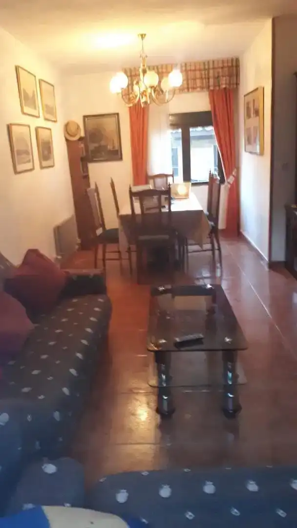 Menjador de Casa adosada en venda en Burgohondo amb Traster, Moblat i Forn