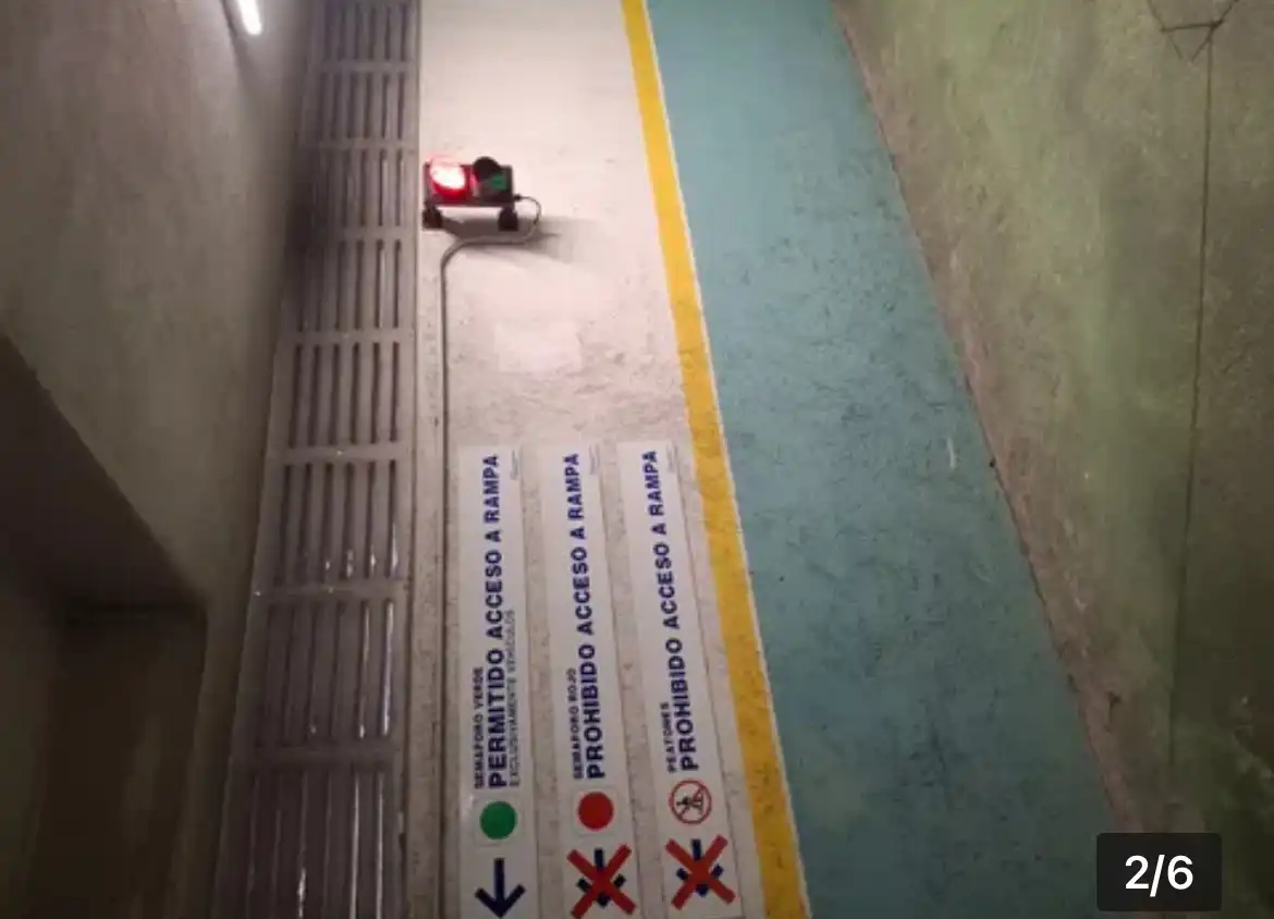 Einzelparkplatz mit Aufzug zum Verkauf in Rúa Arcebispo Malvar, imagen 2