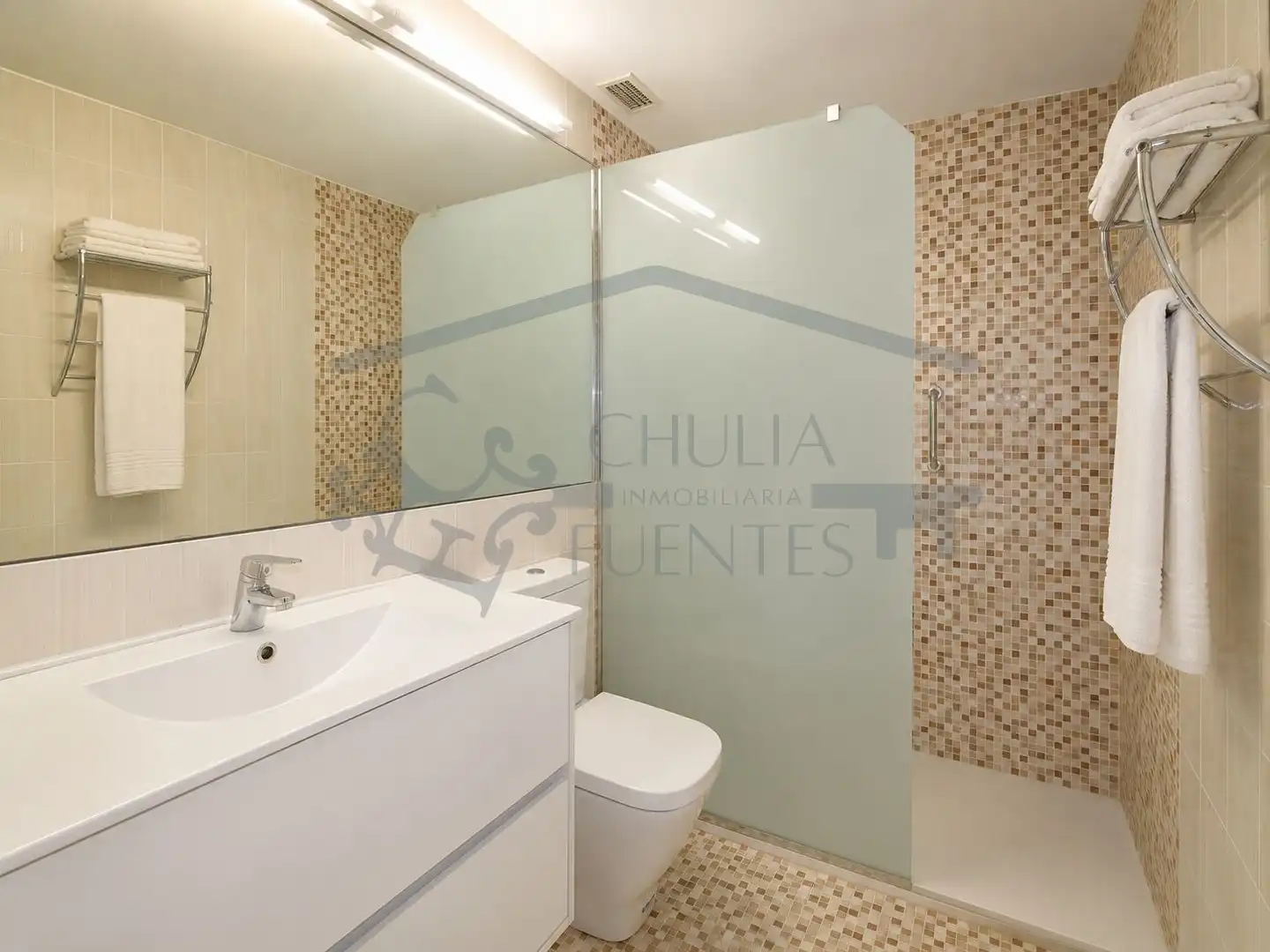 Baño de Piso en venta en Valencia con Aire acondicionado, Parquet y Horno