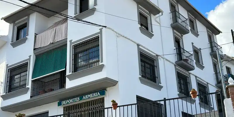 Vista exterior de Piso en venta en Villanueva de Tapia con Terraza y Balcón