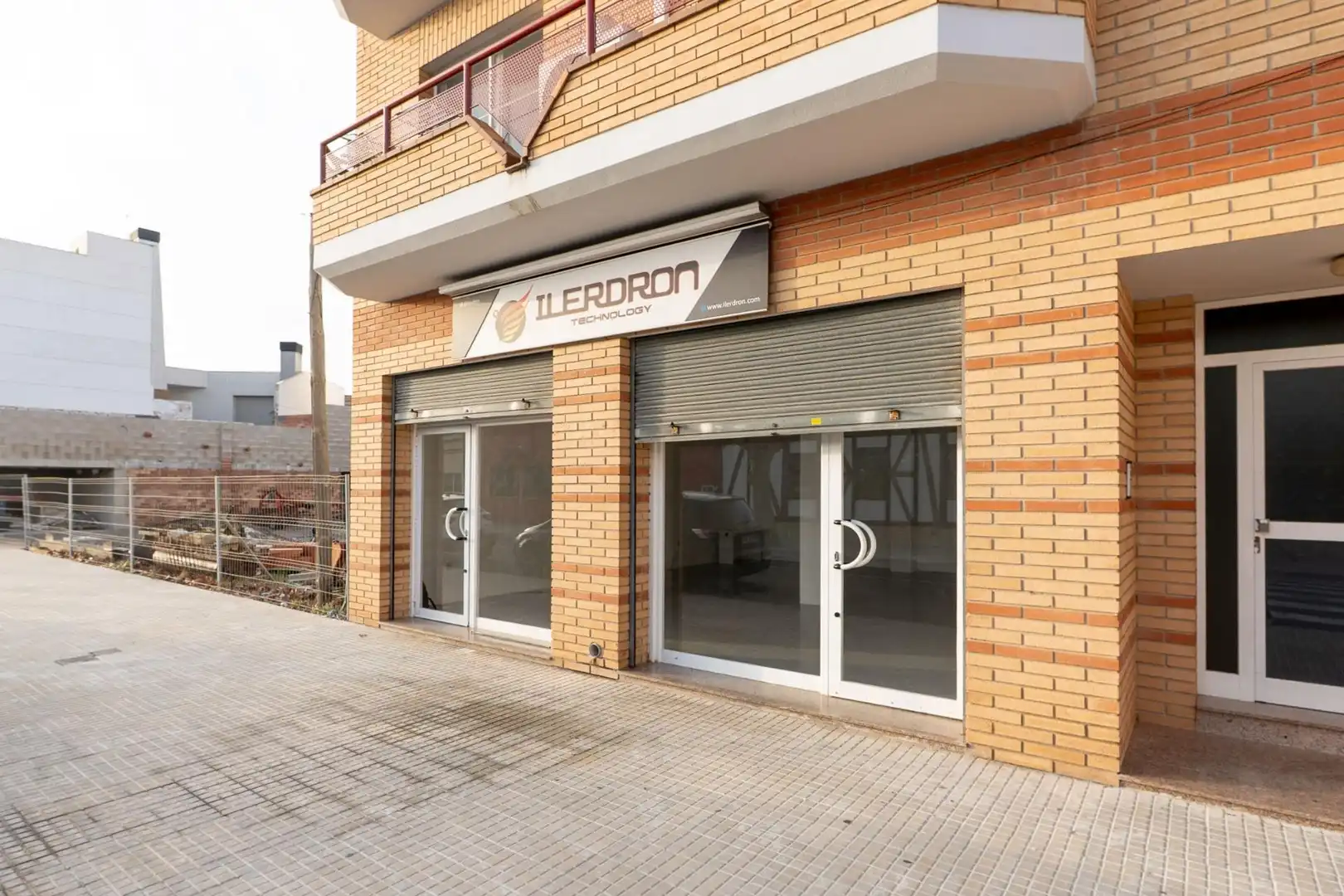 Business premises for sale in Avenida dels Germans Carsi