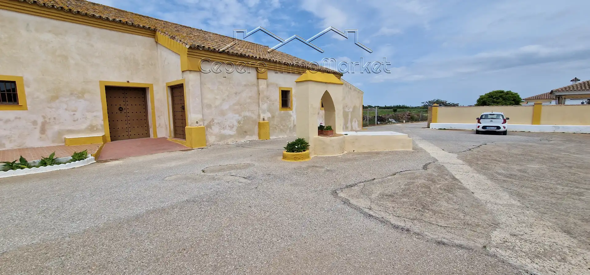 Vista exterior de Finca rústica en venda en El Puerto de Santa María amb Terrassa