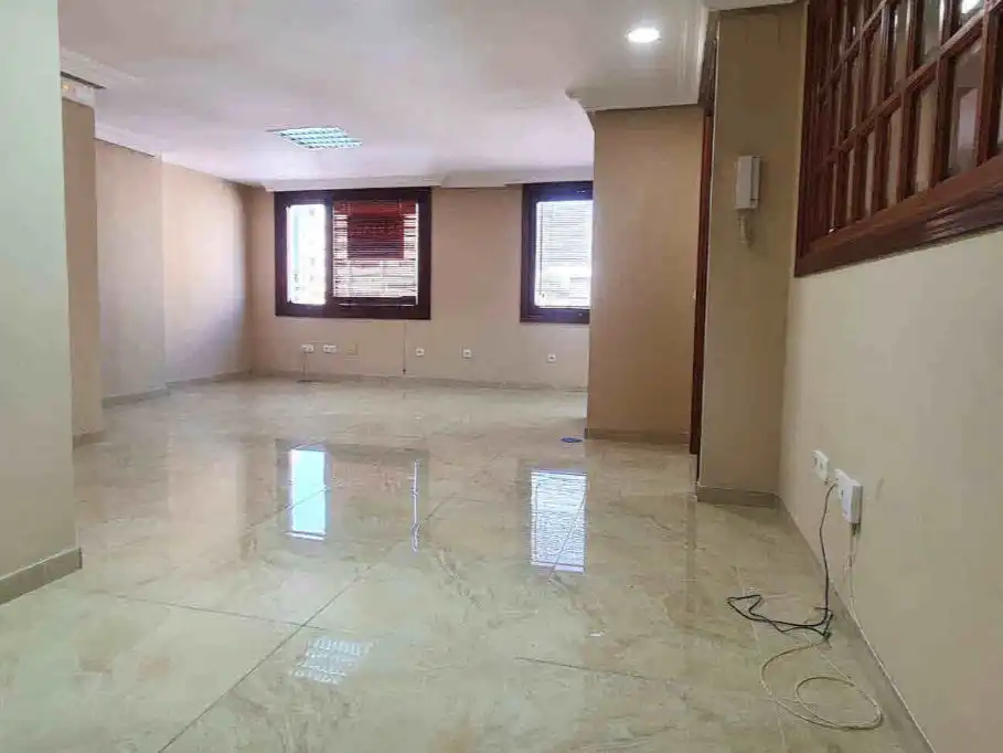 Office for rent in Marbella  with Air Conditioner, Heating and Terrace