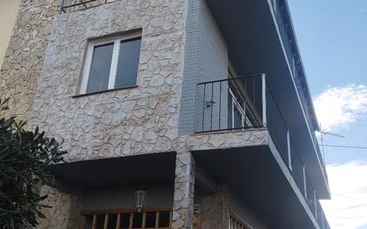 Vista exterior de Casa o xalet en venda en Vidreres amb Aire condicionat, Calefacció i Jardí privat