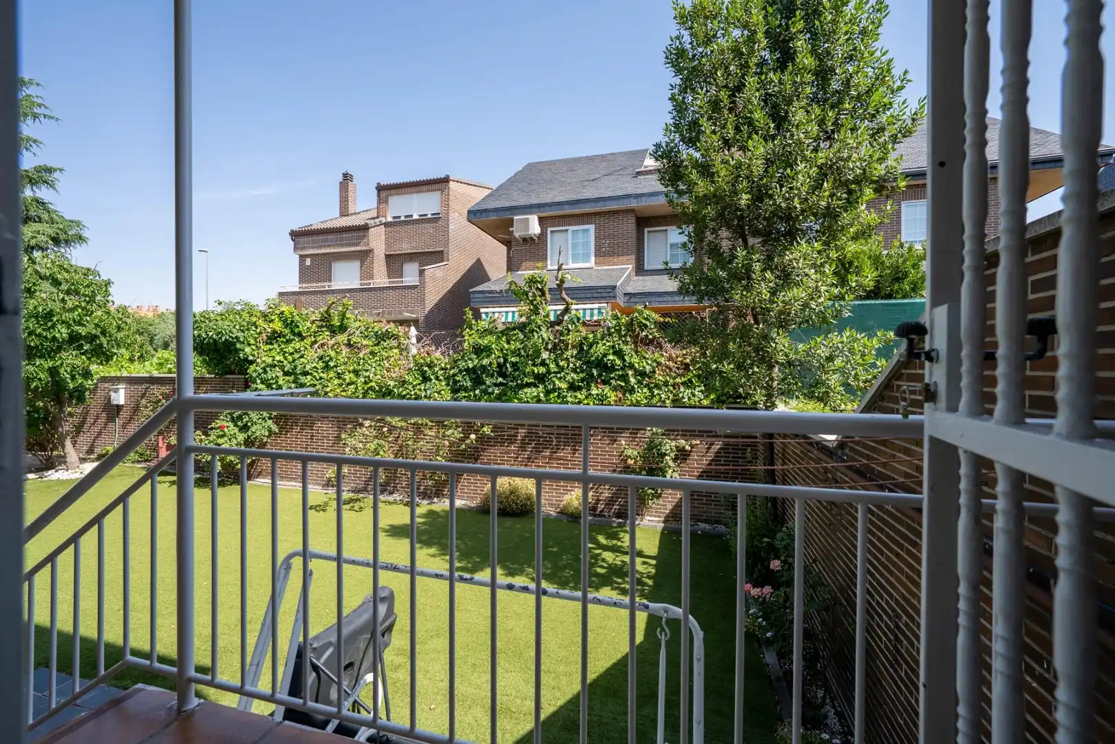 Terraza de Casa adosada en venta en Leganés con Aire acondicionado, Calefacción y Jardín privado