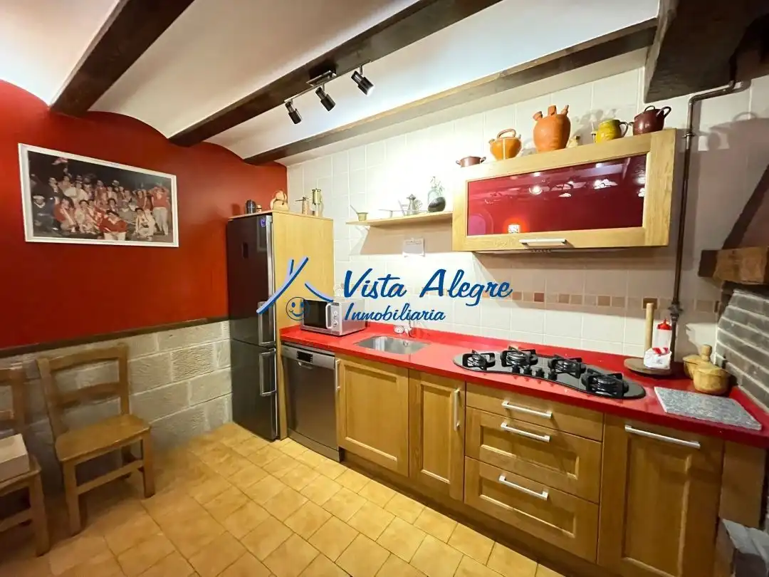 Cocina de Casa o chalet en venta en Cuzcurrita de Río Tirón con Calefacción, Jardín privado y Terraza