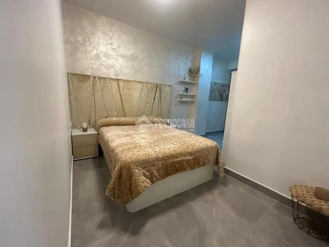 Habitación de Piso en venta en Barcelona con Aire acondicionado y Amueblado