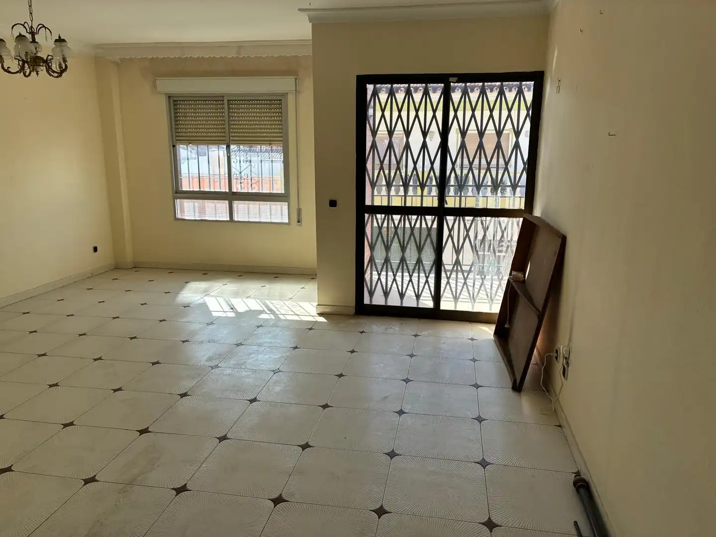 Houses for sale in Málaga  with Terrace, Storage room and Furnished