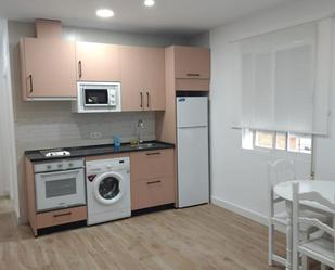 Cuina de Apartament de lloguer en  Córdoba Capital amb Aire condicionat