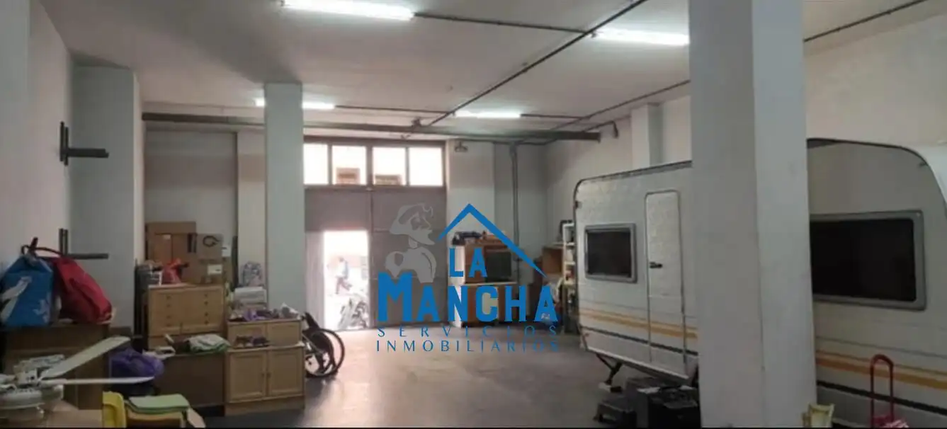 Local comercial en venda a Calle GRANADA