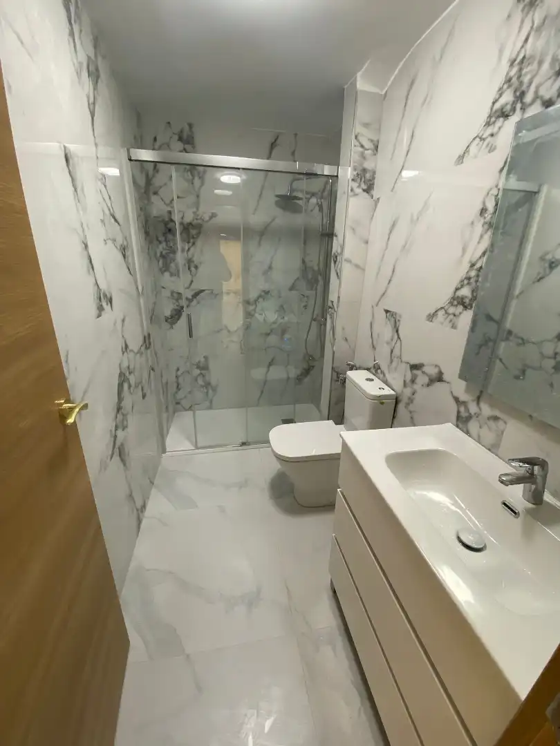 Baño de Piso en venta en Villajoyosa / La Vila Joiosa con Balcón