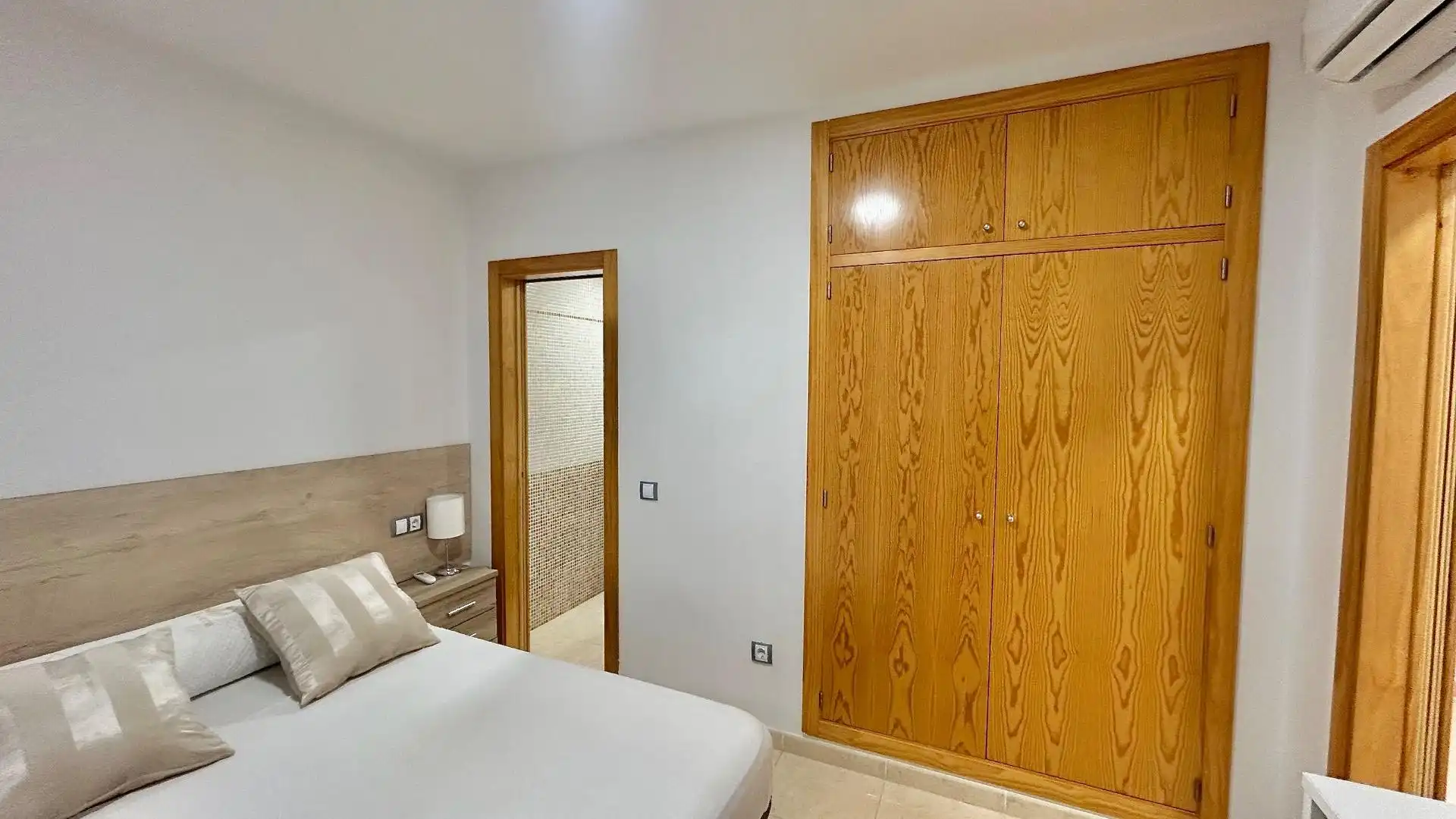 Appartamento con terrazza in vendita a Calle Calle de las Higueras, 95, imagen 48