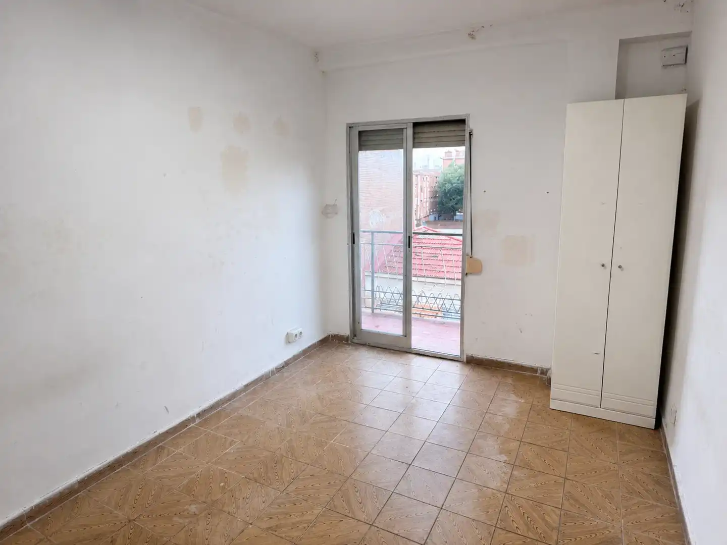 Dormitori de Pis en venda en Madrid amb Aire condicionat, Terrassa i Balcó