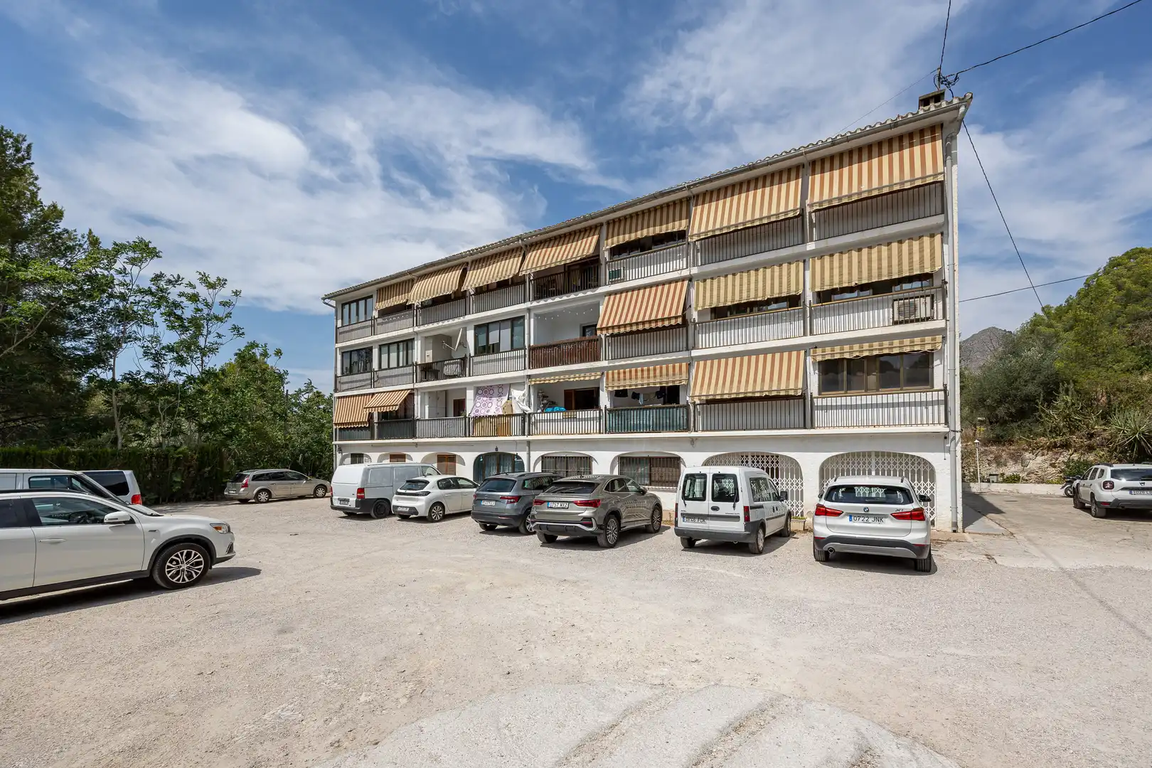 Aparcament de Apartament en venda en La Nucia amb Traster i Moblat