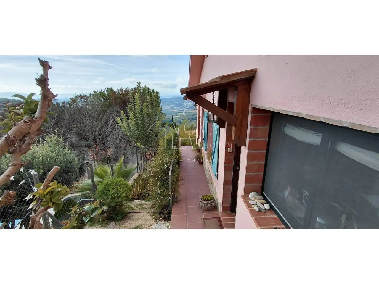 Vista exterior de Casa o xalet en venda en L'Ametlla del Vallès amb Calefacció i Jardí privat