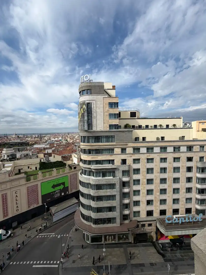 Außenansicht von Büro zur Miete in Madrid mit Klimaanlage, Heizung und Terrasse